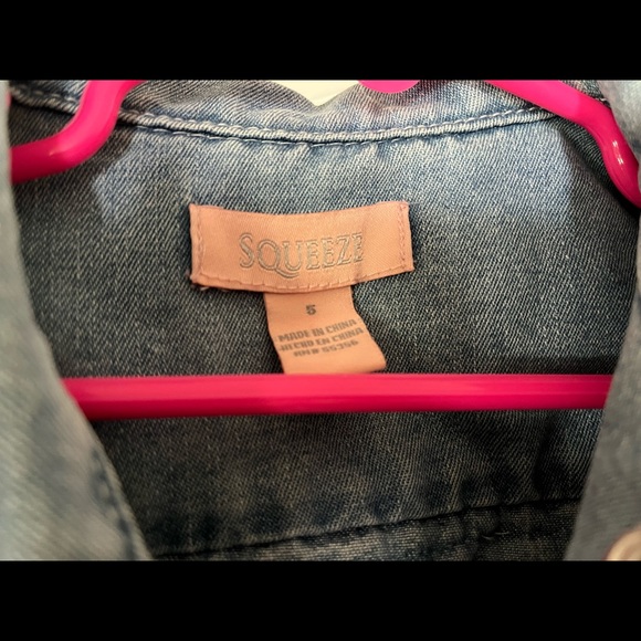 SQUEEZE size 5 Girls Sequined Jean Jacket - Picture 3 of 4